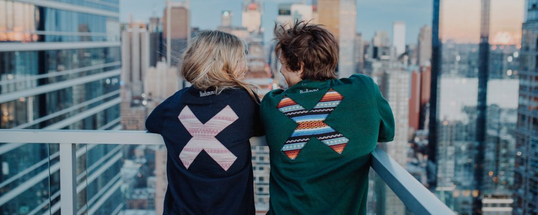 Nacho Rivera y Juan Fernández-Estrada, de 22 años y amigos desde la infancia, comandan esta marca online de sudaderas y camisetas que está consiguiendo convertirse en un referente de la moda juvenil de nuestro país.